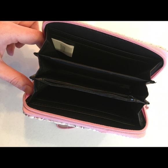 3/$12 Darling pink with white lace wristlet wallet - Picture 3 of 3